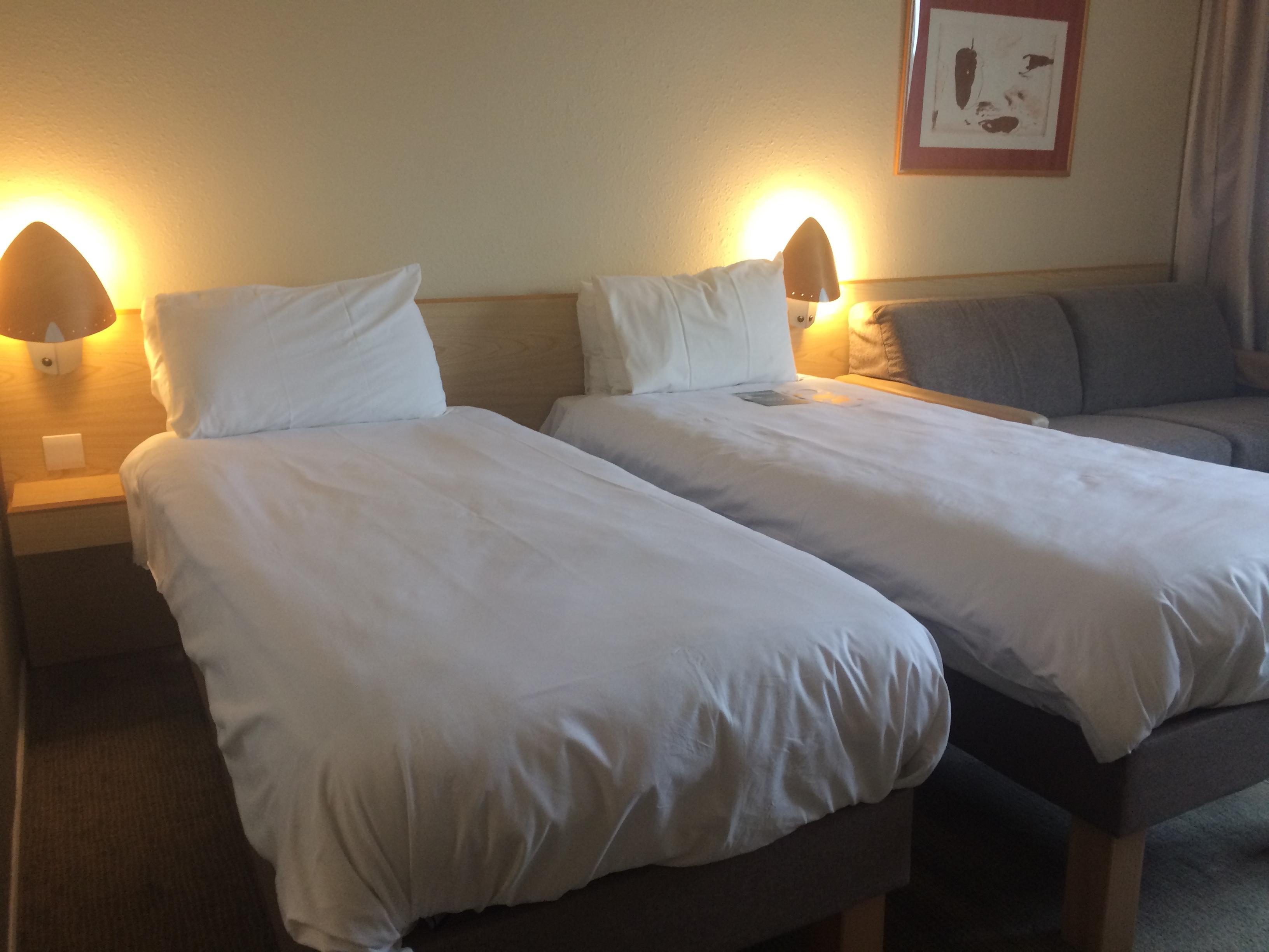 Novotel Manchester West Уорсли Экстерьер фото