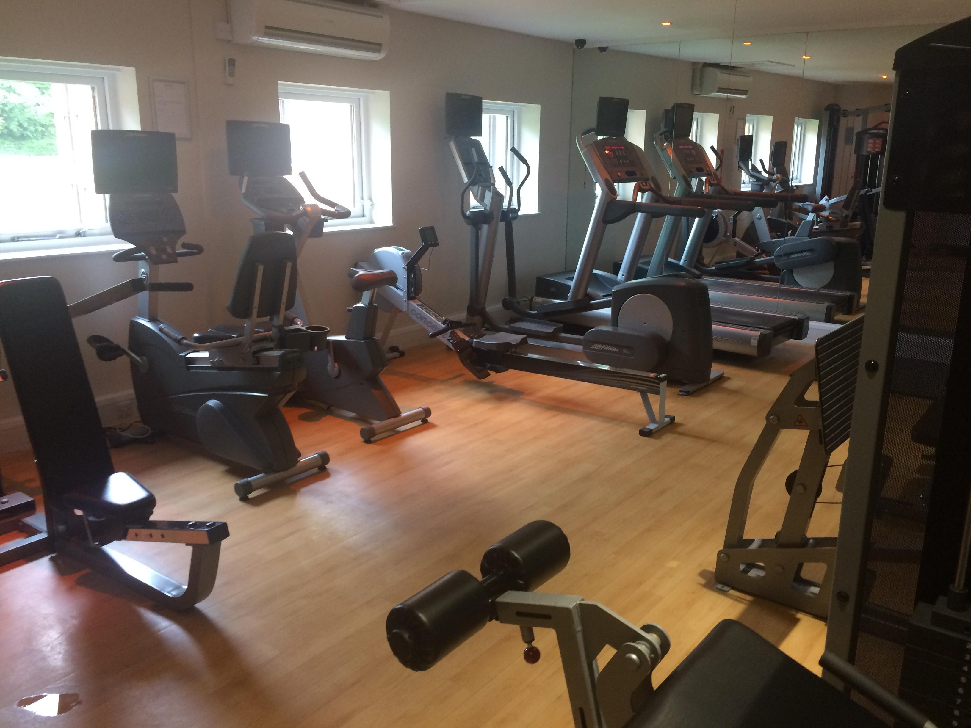 Novotel Manchester West Уорсли Экстерьер фото